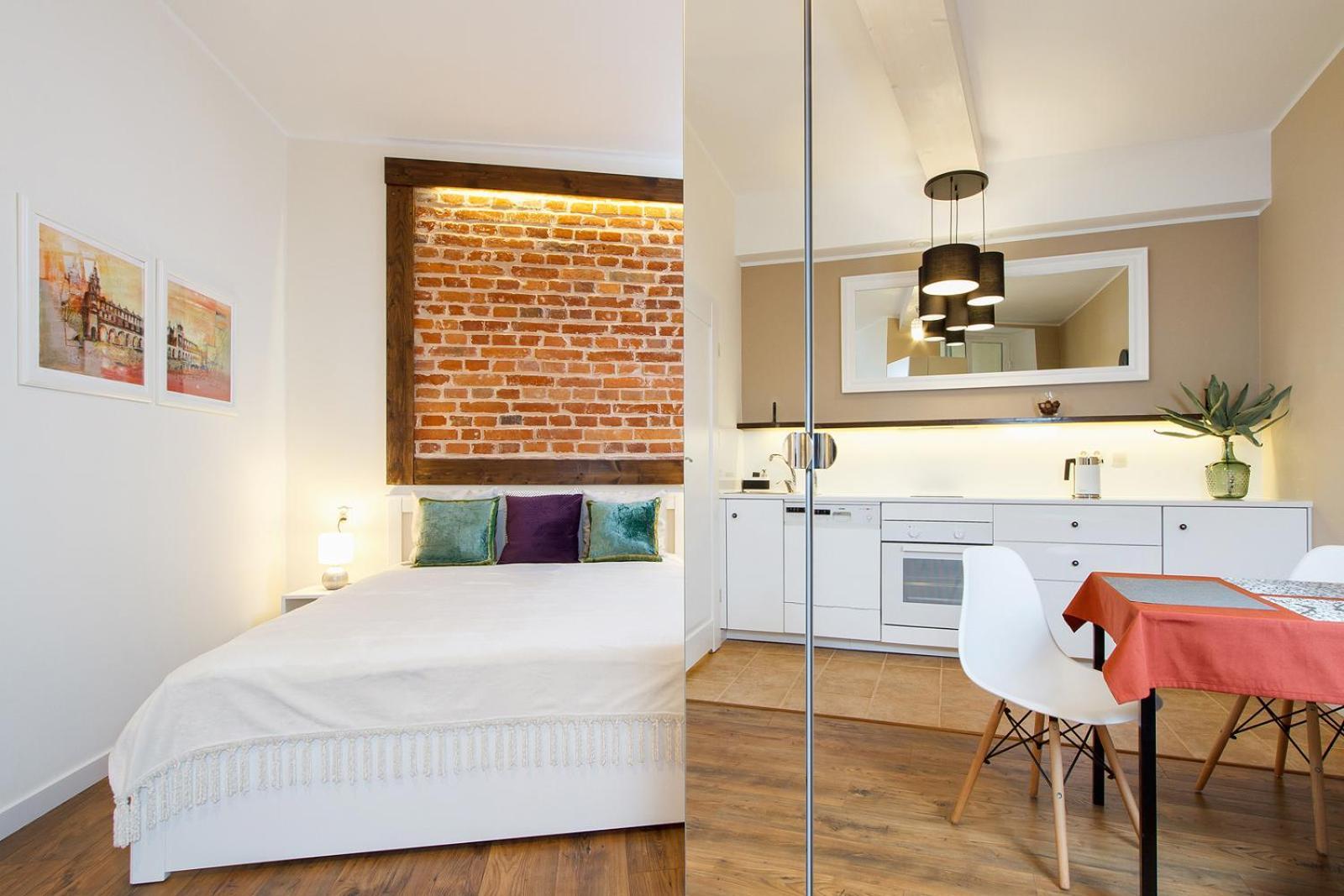 Studio Apartment